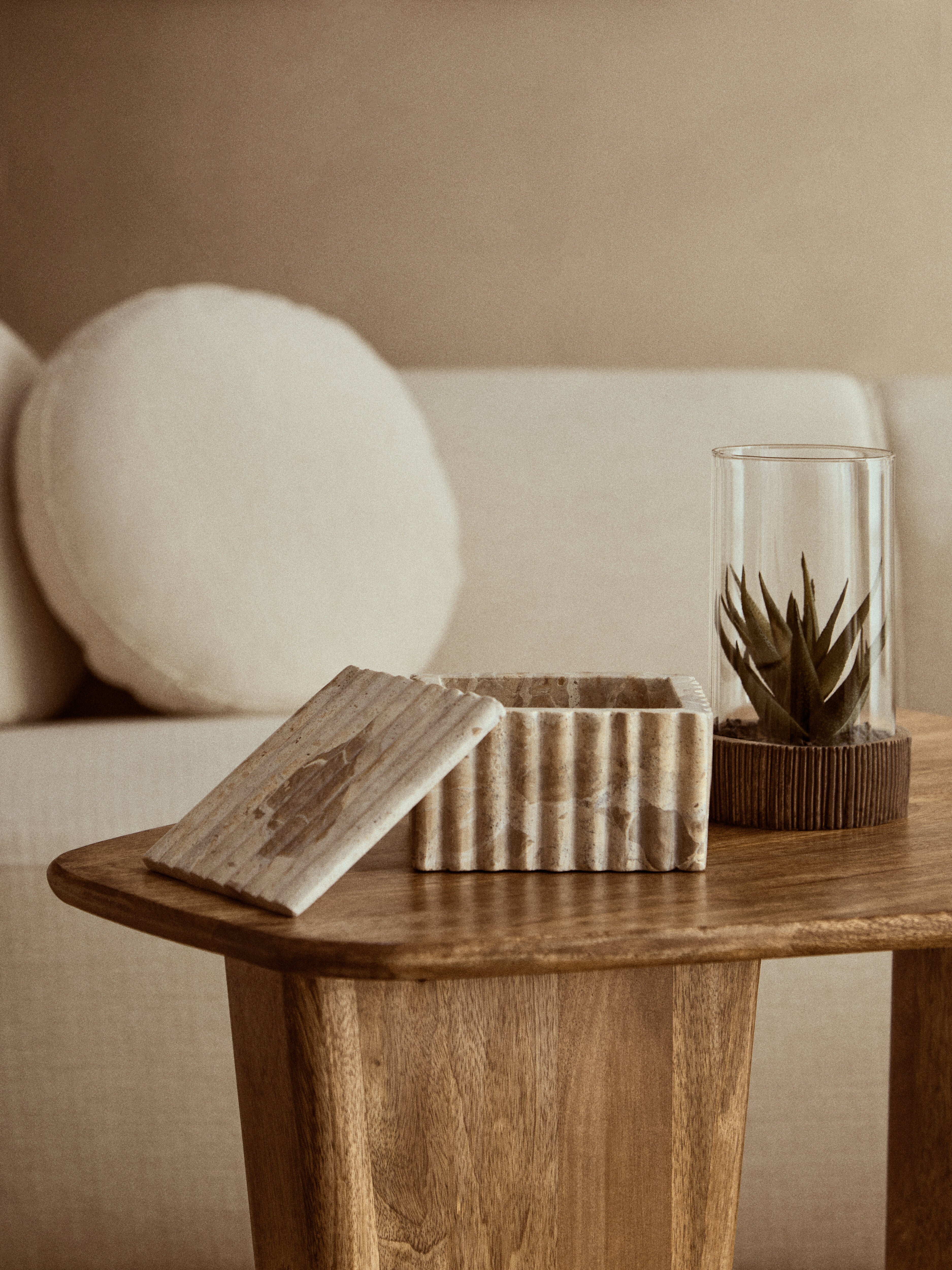 Como Square Chocolate Marble Box